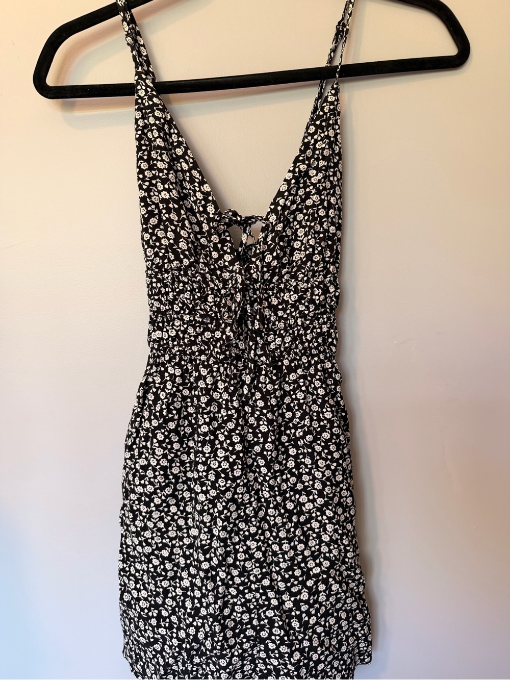 Garage Black & White Floral Tie-Back Mini Romper